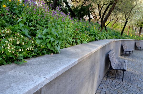 Cost of Retaining Wall Pouring in Bellevue
