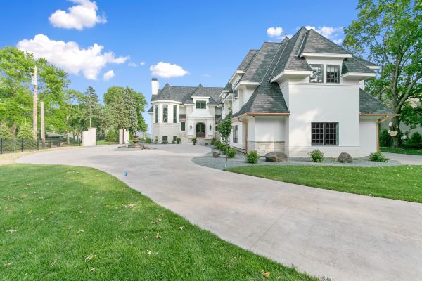 Cost of Concrete Driveway Installation in Bellevue